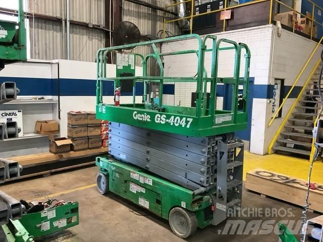 Genie GS-4047 剪式升降機