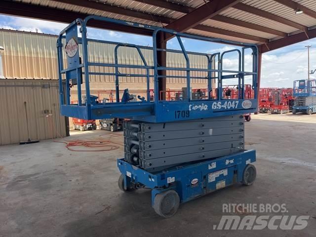Genie GS-4047 剪式升降機