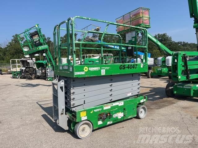 Genie GS-4047 剪式升降機