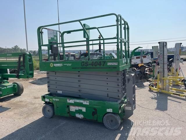 Genie GS-4047 剪式升降機