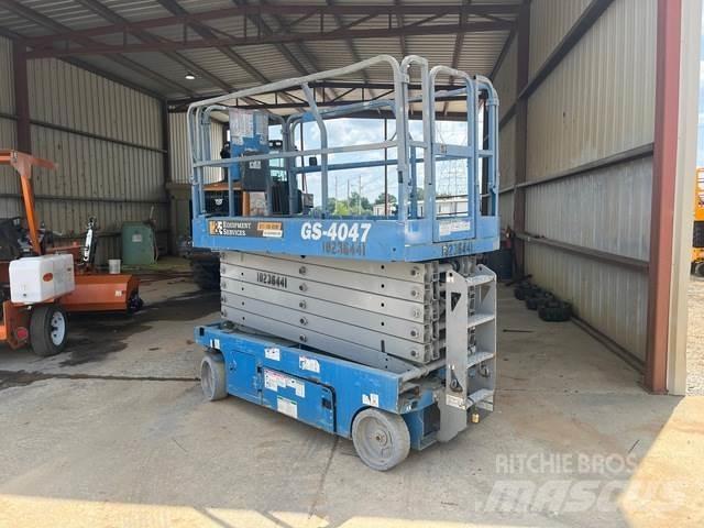Genie GS-4047 剪式升降機