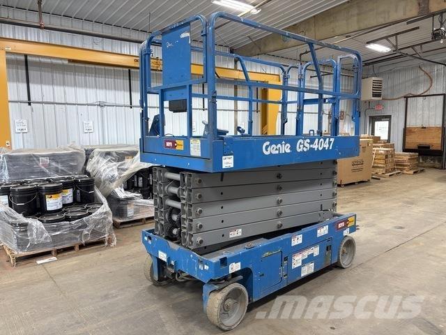 Genie GS-4047 剪式升降機