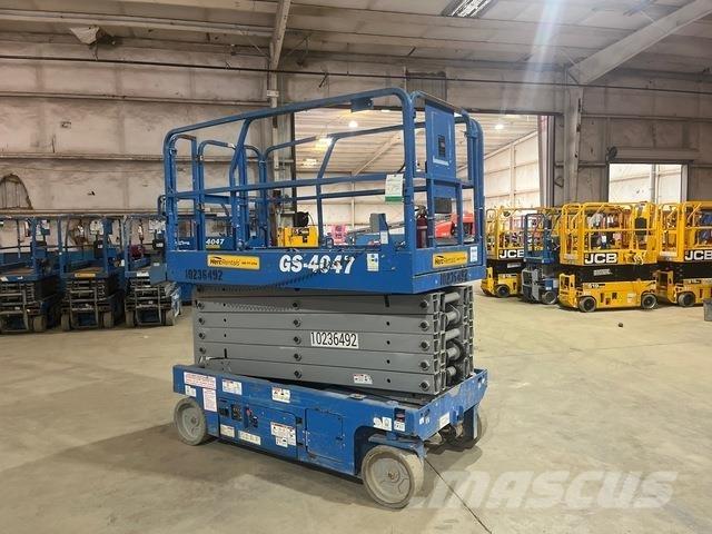 Genie GS-4047 剪式升降機