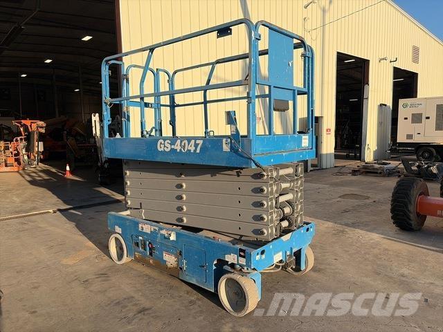 Genie GS-4047 剪式升降機