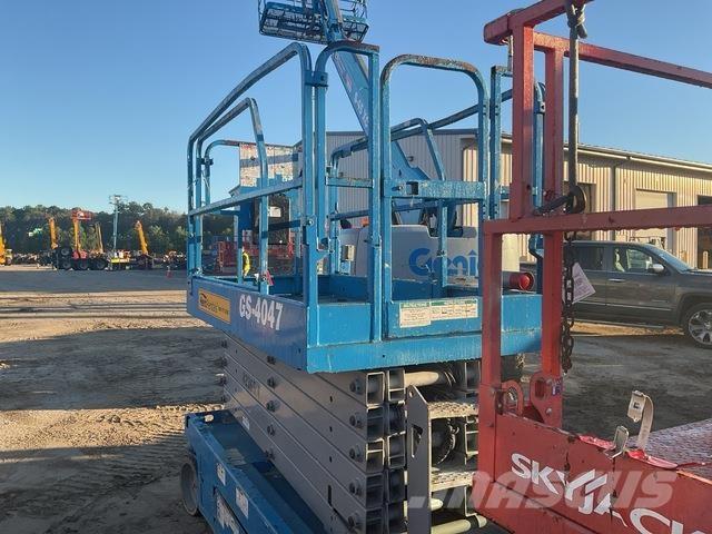 Genie GS-4047 剪式升降機