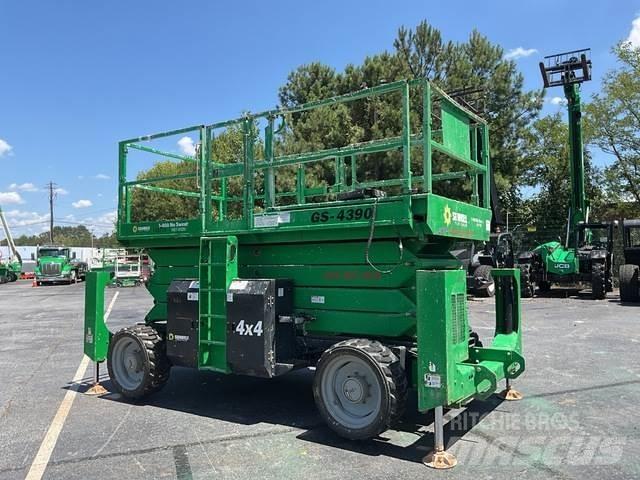 Genie GS-4390 剪式升降機