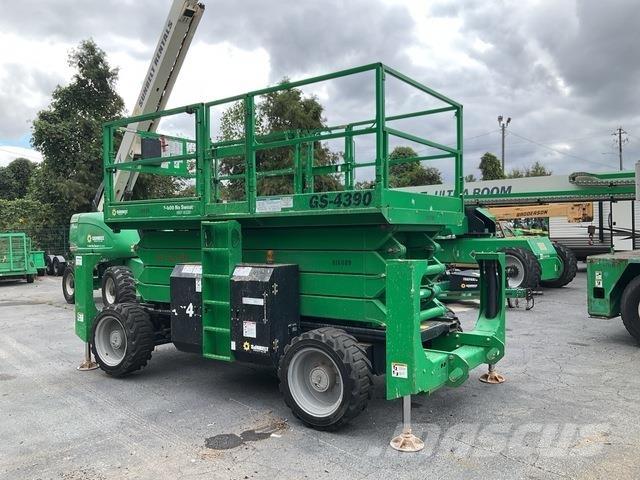 Genie GS-4390 剪式升降機