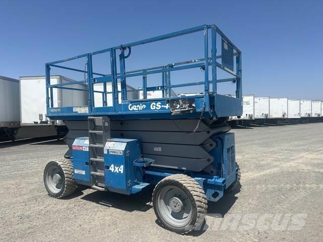 Genie GS-4390 剪式升降機