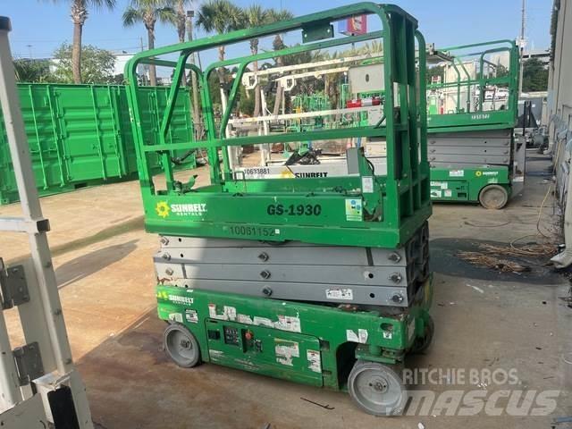 Genie GS1930 剪式升降機