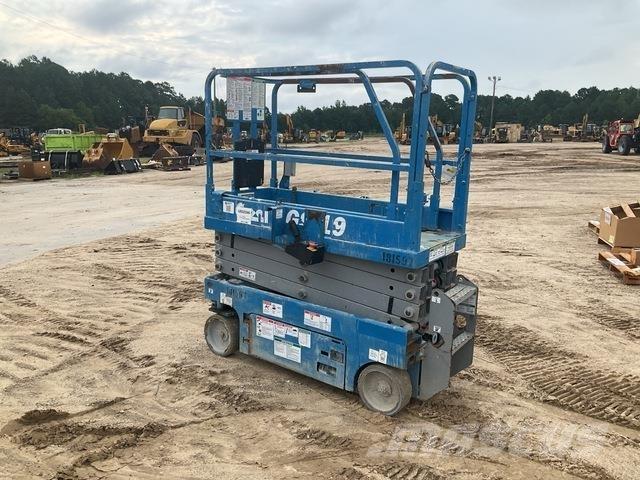 Genie GS1930 剪式升降機