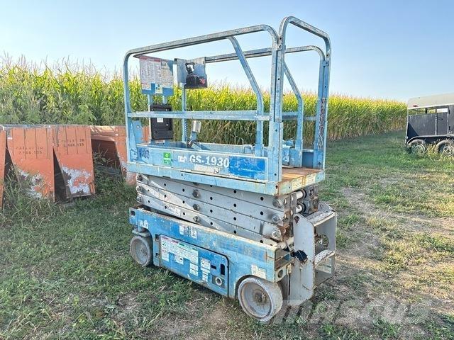 Genie GS1930 剪式升降機