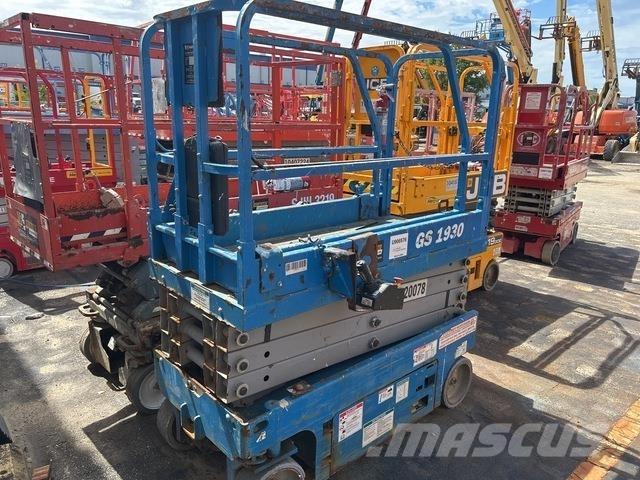 Genie GS1930 剪式升降機