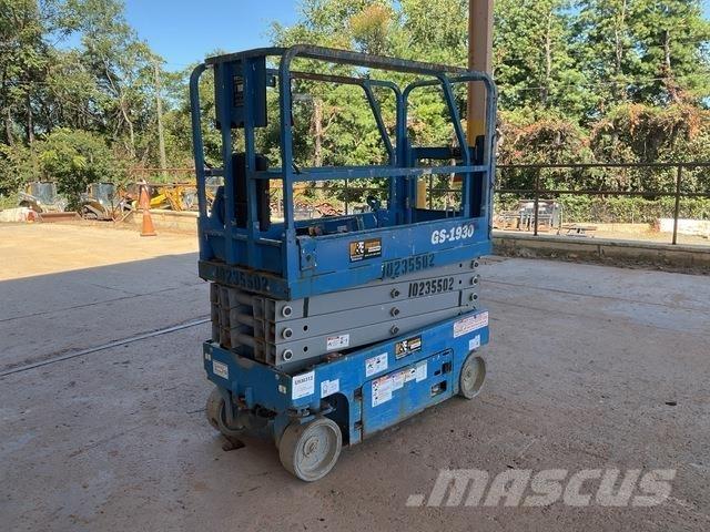 Genie GS1930 剪式升降機