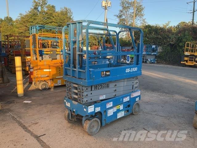 Genie GS1930 剪式升降機