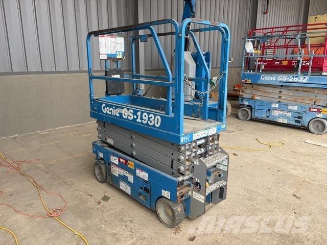Genie GS1930 剪式升降機