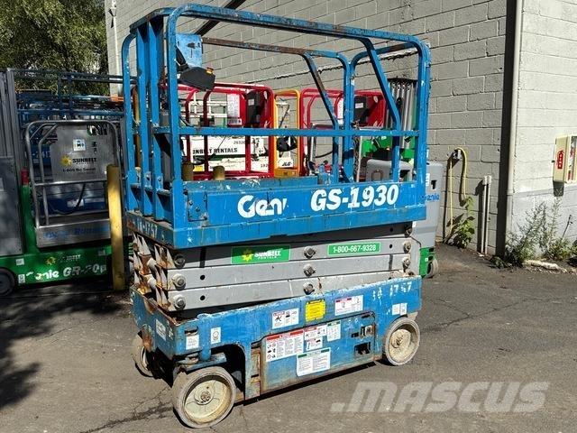 Genie GS1930 剪式升降機