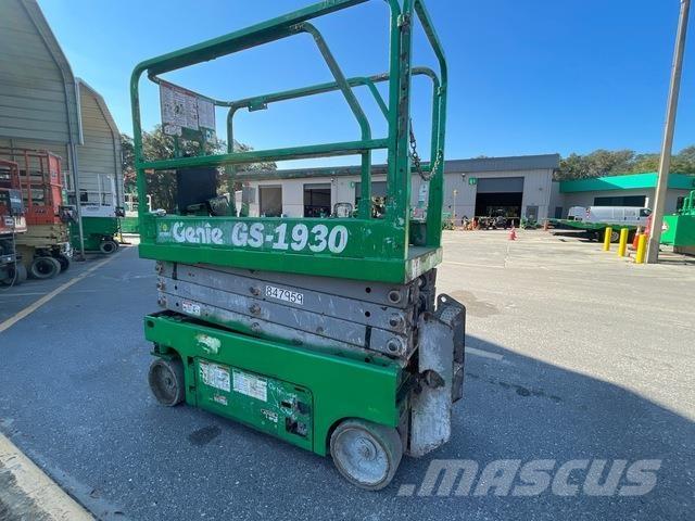 Genie GS1930 剪式升降機