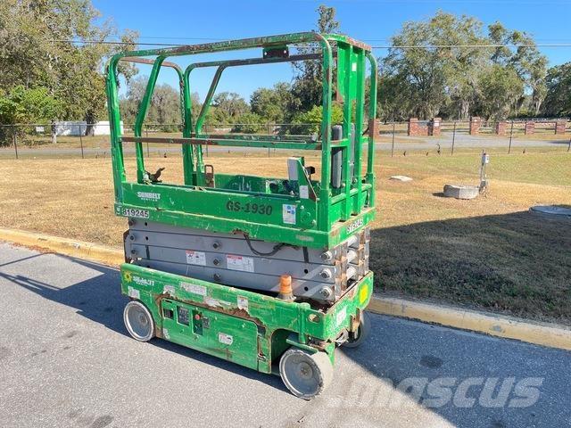 Genie GS1930 剪式升降機