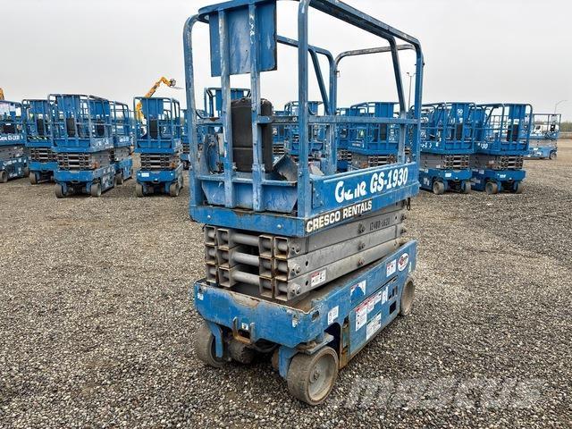 Genie GS1930 剪式升降機