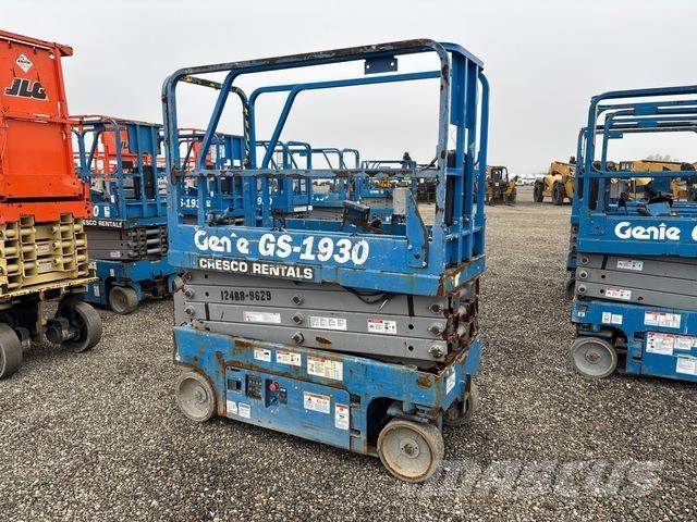 Genie GS1930 剪式升降機