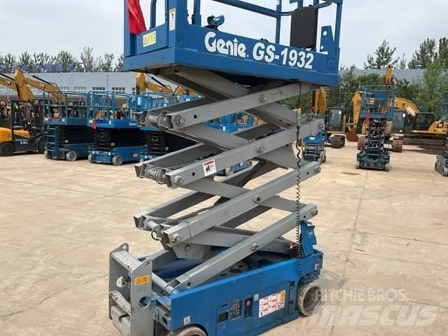 Genie GS1932 剪式升降機
