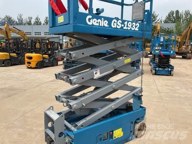 Genie GS1932 剪式升降機