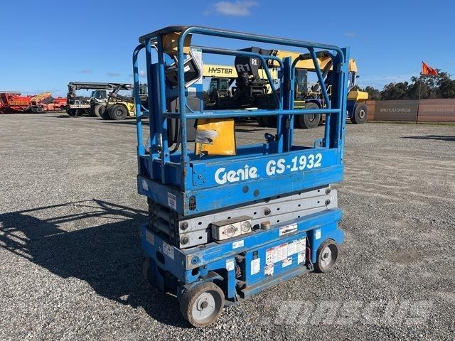 Genie GS1932 剪式升降機