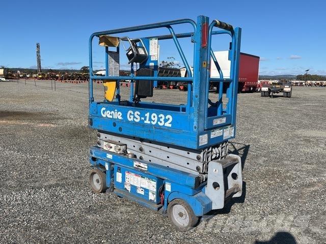 Genie GS1932 剪式升降機