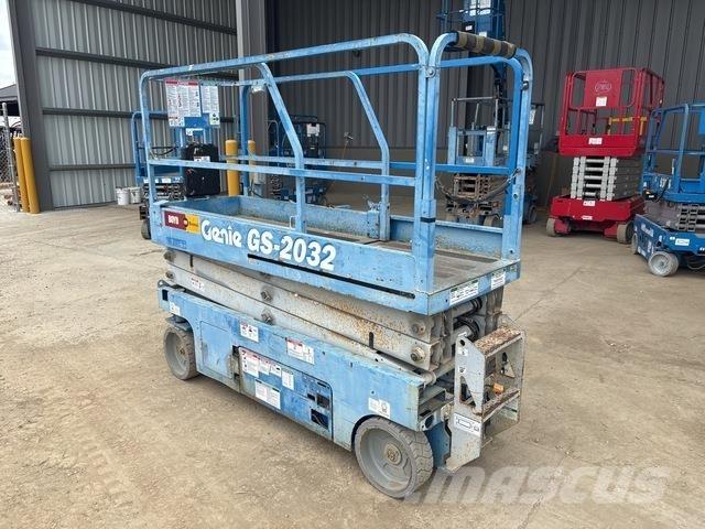 Genie GS2032 剪式升降機