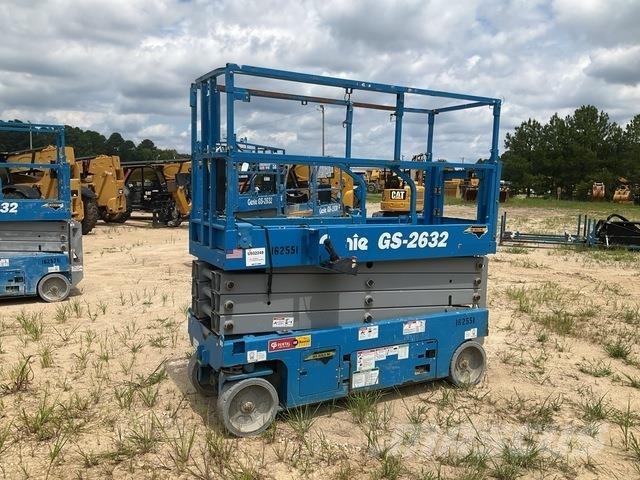 Genie GS2632 剪式升降機
