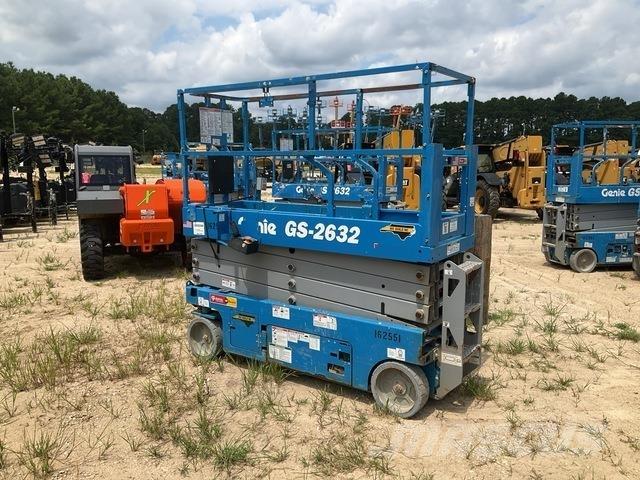 Genie GS2632 剪式升降機