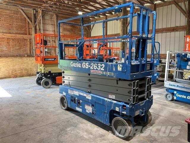 Genie GS2632 剪式升降機