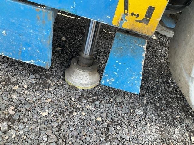 Genie GS3232 剪式升降機