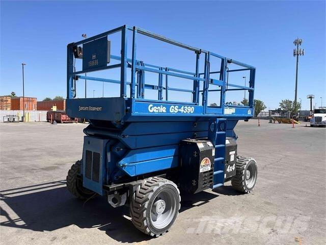 Genie GS4390RT 剪式升降機