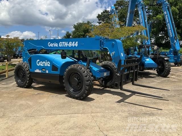 Genie GTH-844 伸縮臂操作車