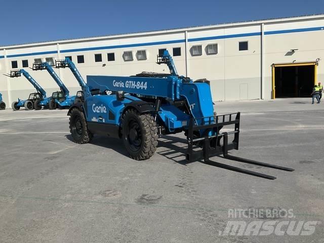 Genie GTH844 伸縮臂操作車