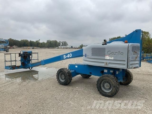 Genie S-40 伸縮臂高空作業車