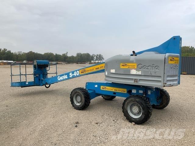 Genie S-40 伸縮臂高空作業車