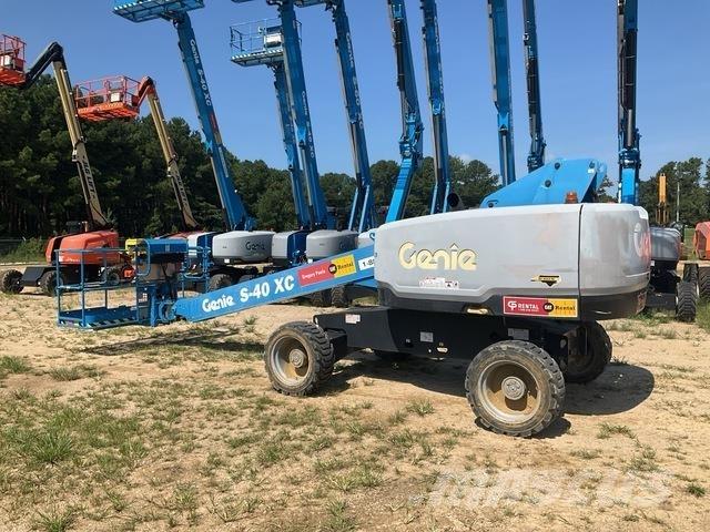 Genie S-40XC 伸縮臂高空作業車