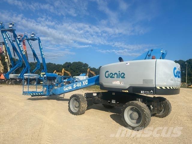 Genie S-40XC 伸縮臂高空作業車