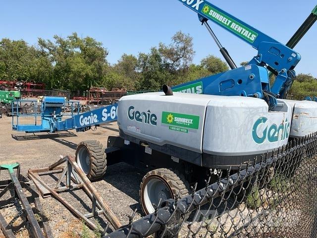 Genie S-60X 伸縮臂高空作業車