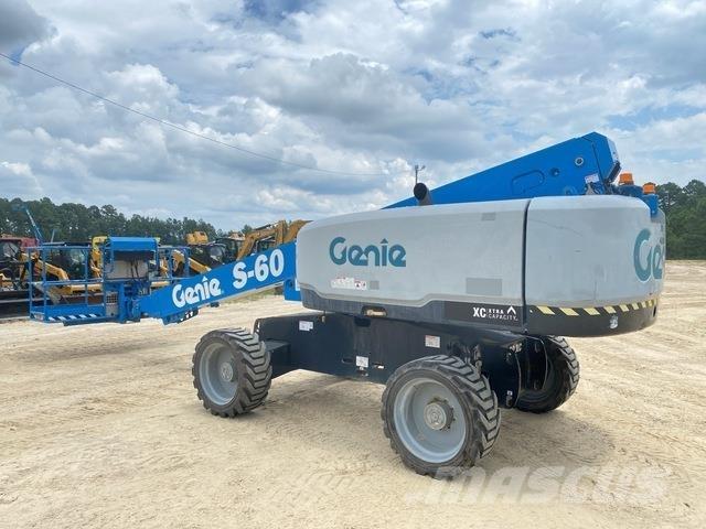 Genie S-60XC 伸縮臂高空作業車