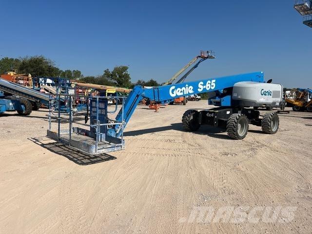 Genie S-65 伸縮臂高空作業車