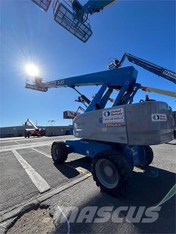 Genie S-85 伸縮臂高空作業車