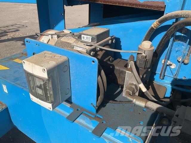 Genie S45 伸縮臂高空作業車