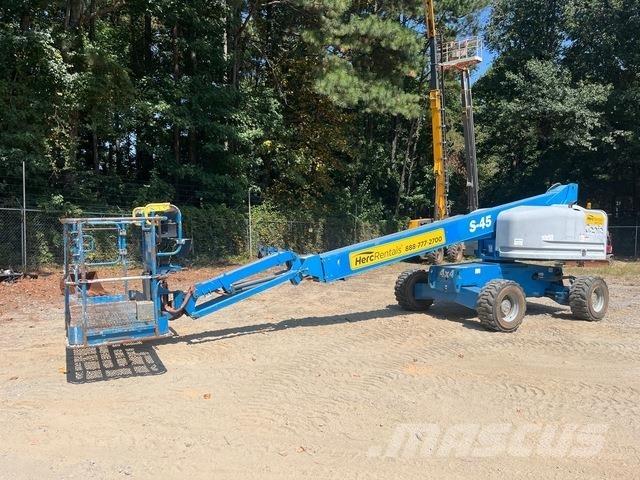Genie S45 伸縮臂高空作業車