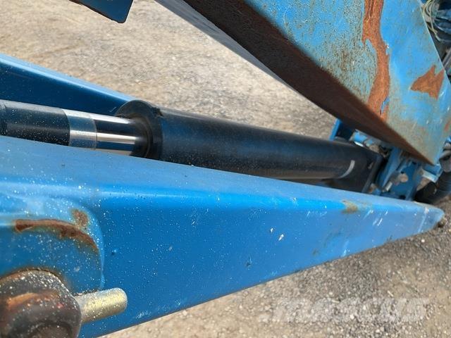 Genie S85 曲臂高空作業車