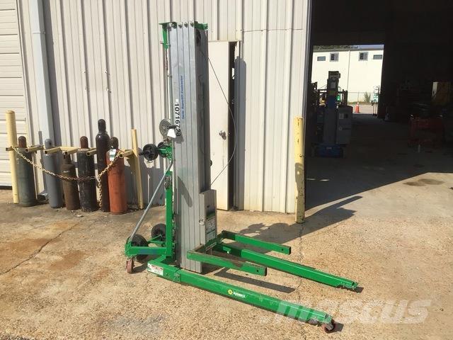 Genie SLC-24 吊車起重機、絞車吊貨機和物料升降機