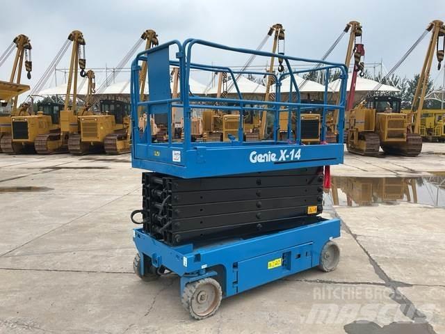 Genie X14 剪式升降機