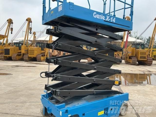Genie X14 剪式升降機